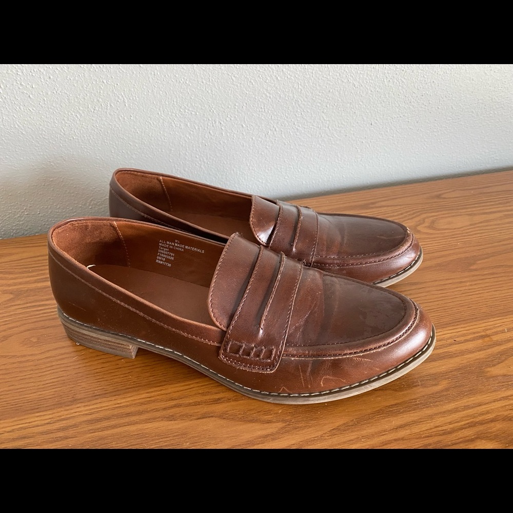 Brown target brand womens loafer 9.5